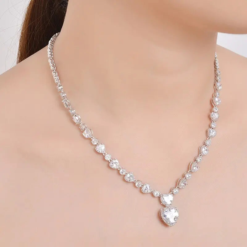 सेलिसिटी खोखली दिल झुमके